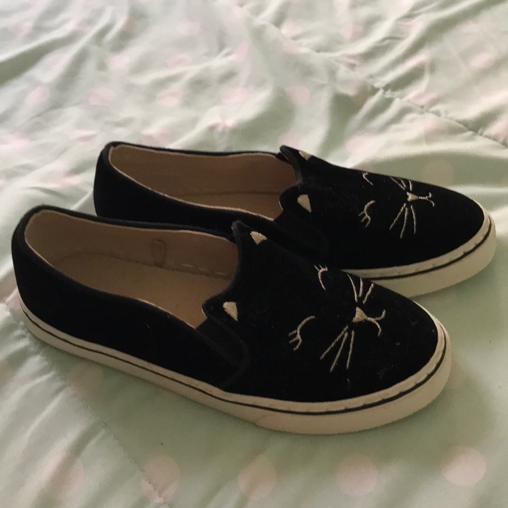 Black cat shoes